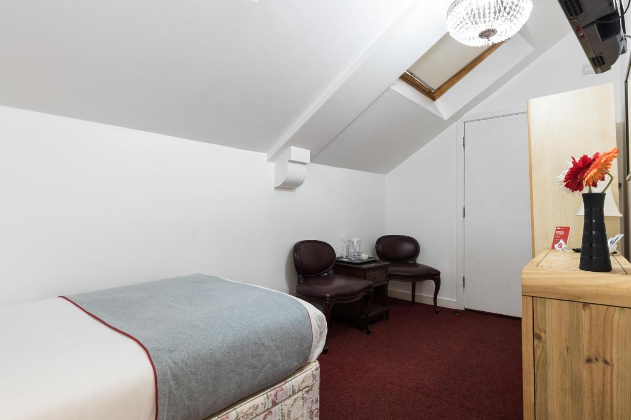 Oyo St Andrews Hotell Edinburg Exteriör bild