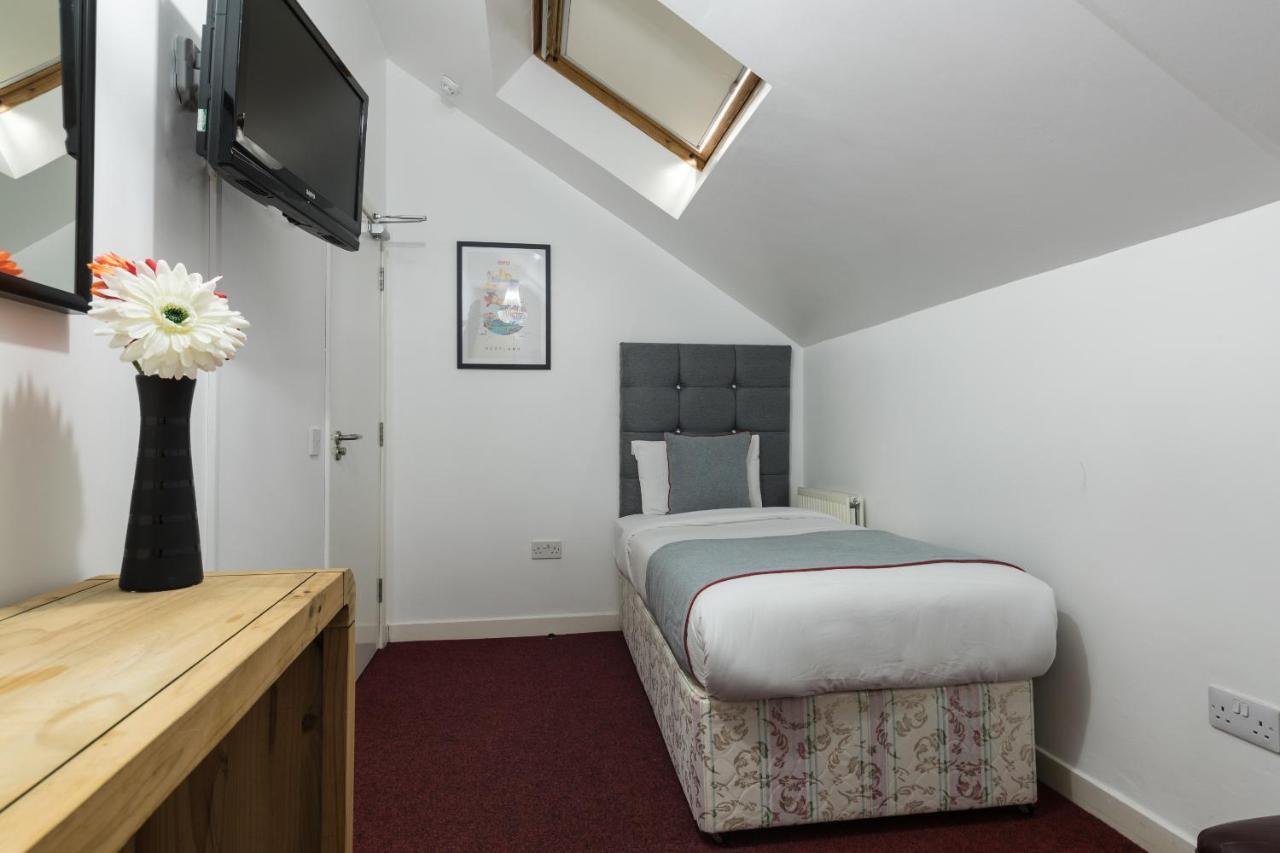 Oyo St Andrews Hotell Edinburg Exteriör bild
