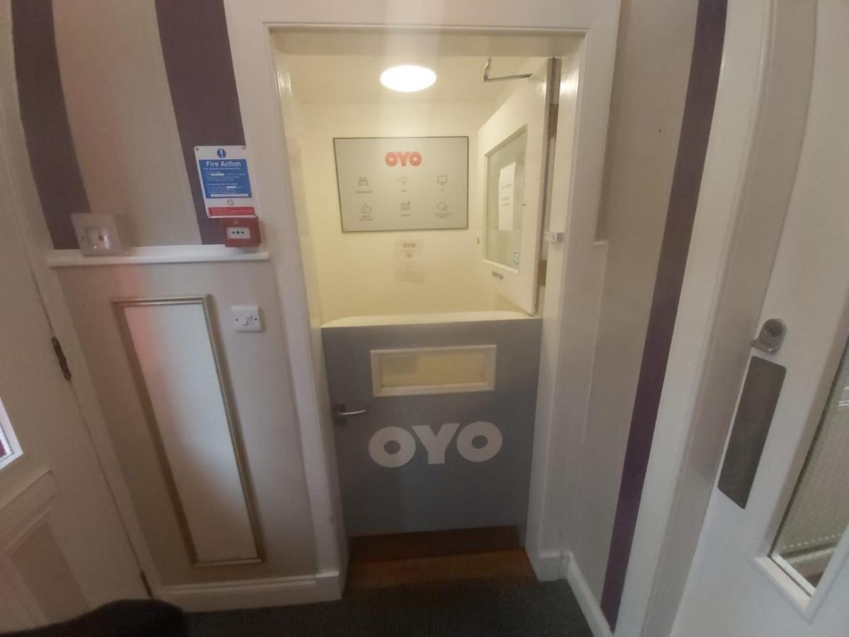 Oyo St Andrews Hotell Edinburg Exteriör bild